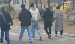 吃瓜网红事件兄妹,揭秘网络红人的家庭生活与争议风波