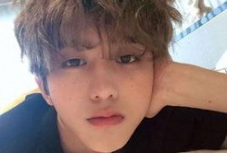 蔡徐坤周深爆料微博视频,娱乐圈幕后真相大揭秘！